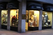 local-negocio en la mejor zona comercial de oviedo