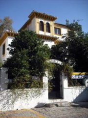 Hostal en pleno funcionamiento en zona privilegiada de Granada 
