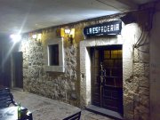 bar e