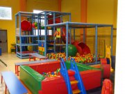 Parque infantil y ludoteca en Sarrià de ter