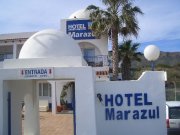 Hotel apartamentos 2 estrellas en primera línea de playa