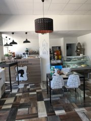 Traspaso Horno Cafeteria en funcionamiento en Gran Via Sur por traslado de ciudad.
