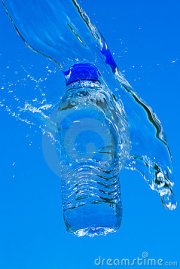 water_bottle_splash_6609780_1404861858.jpg