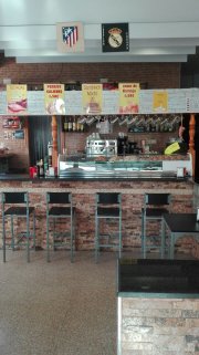 Urgente!! se transpasa bar-cafeteria 