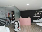 Beauty Bar