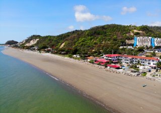 Hotel frente al mar en San Vicente, Ecuador