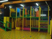 Parque infantil y venta de local